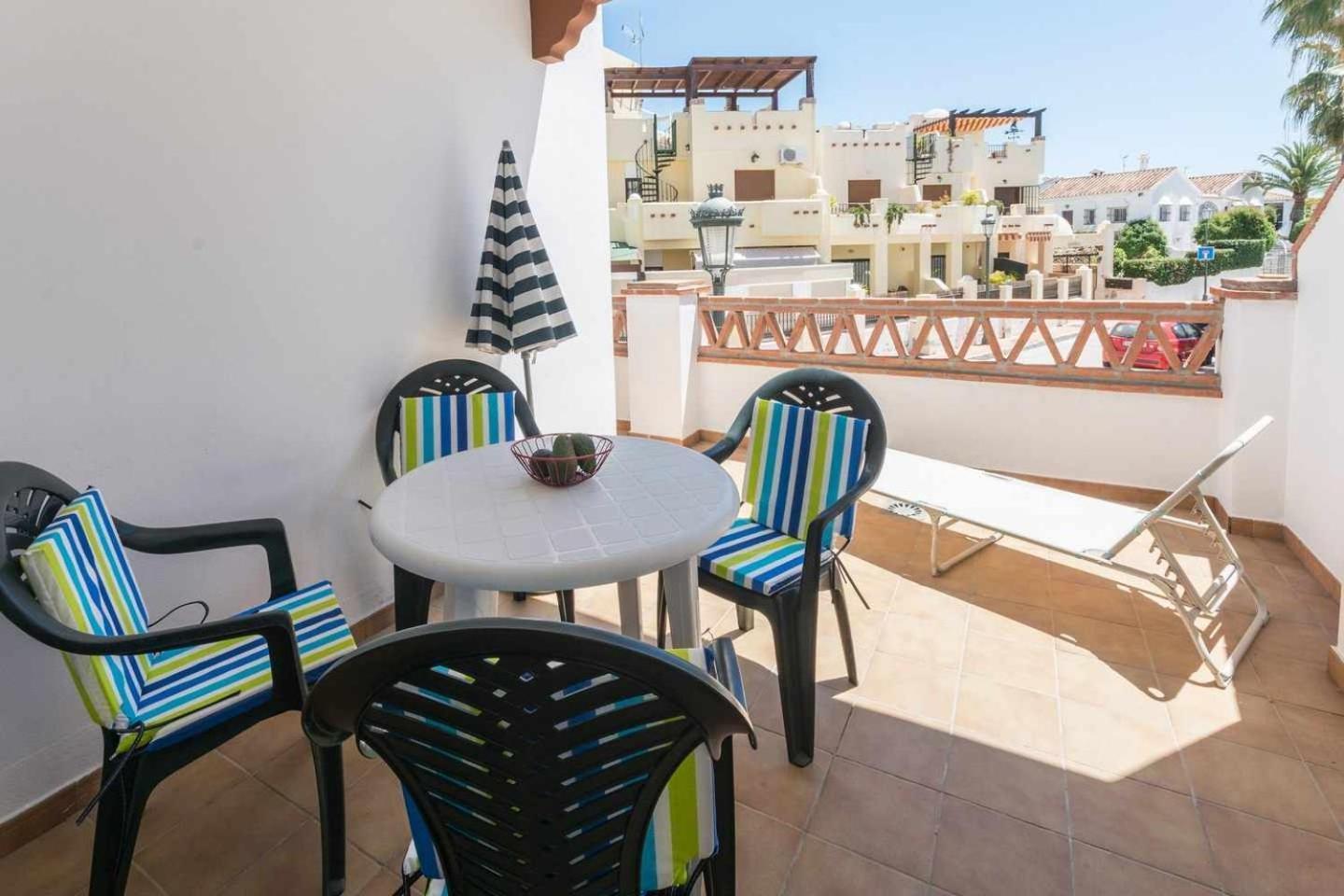 Apartamento Chimenea Playa - 2 Dormitorios Y Terraza Nerja Extérieur photo